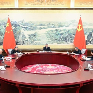 中共中央政治局召開民主生活會 中共中央總書記習近平主持會議并發(fā)表重要講話